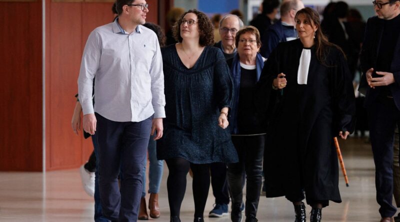 Affaire EvaÃ«lleÂ : L’enseignante jugée en appel après le suicide de la collégienne