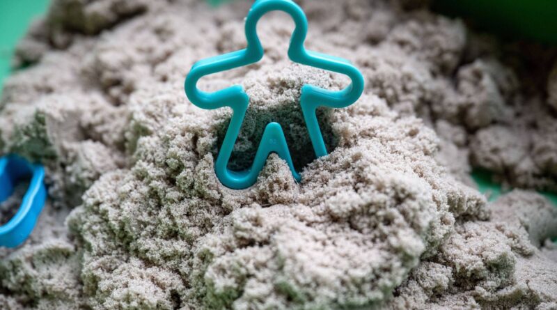 Amiante : retrait des jouets à base de sable exigé par la répression des fraudes