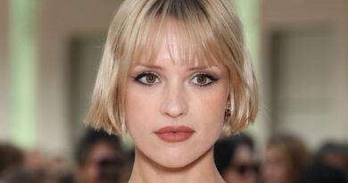 Angèle conteste avoir dissimulé des revenus après enquête fiscale française