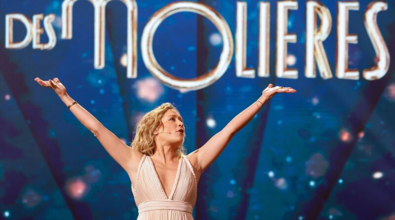 « Caroline Vigneau : Ce n’est pas réduire Corneille »