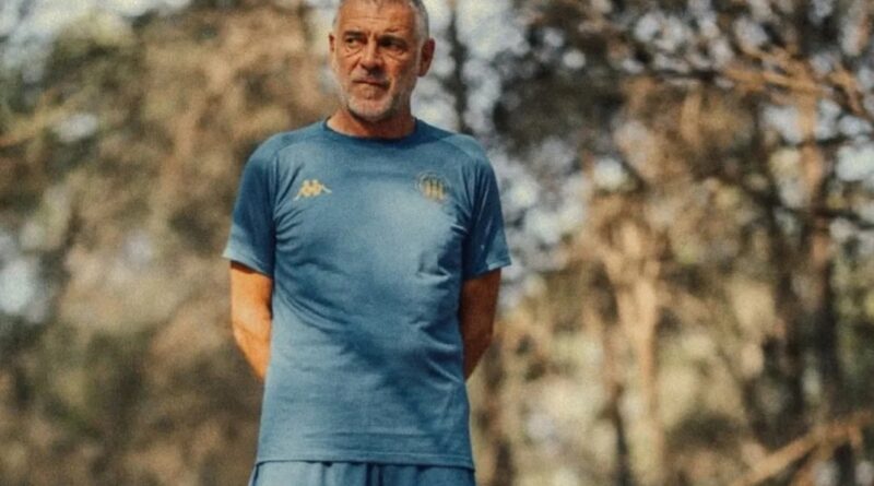 Christian Bracconi dirige provisoirement l’Espérance de Tunis face à Petro Atlético