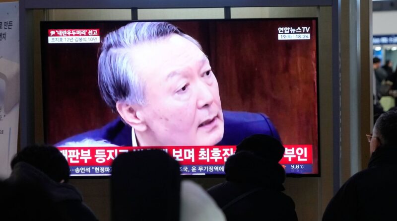 Corée du Sud : quel avenir pour l'ex-président Yoon Suk-yeol, déclaré coupable ?