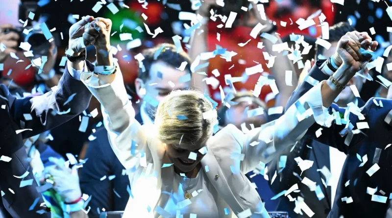 Costa Rica : Laura Fernández remporte la présidentielle haut la main.