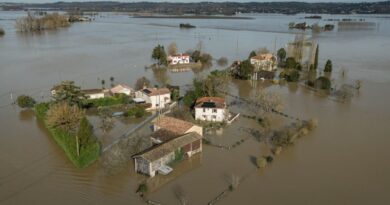 Crues et inondations : Bordeaux active son plan de crise, jamais autant de pluie.