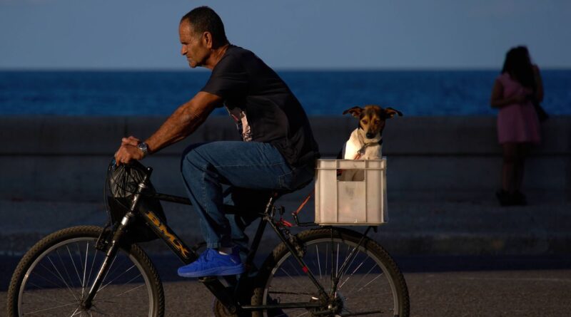 Cuba : Coupures de courant et pénurie d'essence, vie "compliquée" pour les habitants