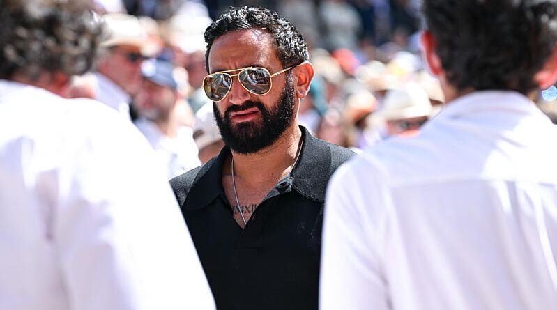 Cyril Hanouna répond aux propos « extrêmement graves » de Bruno Gaccio sur Quentin Deranque.