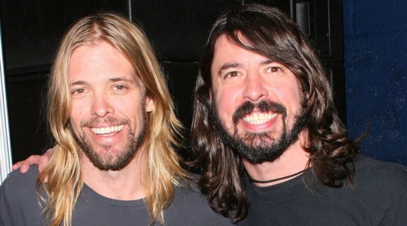 Dave Grohl et les Foo Fighters ne font pas le deuil de Taylor Hawkins.