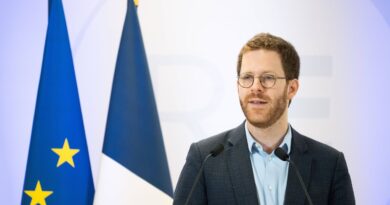David Amiel remplace Montchalin comme ministre des Comptes publics.