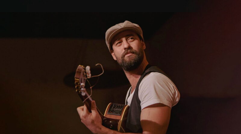 Dhirar Kefi : Un artiste en ascension, de la guitare au chant