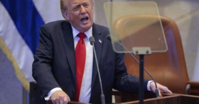 Donald Trump abroge ce jeudi un texte fondateur contre le changement climatique.