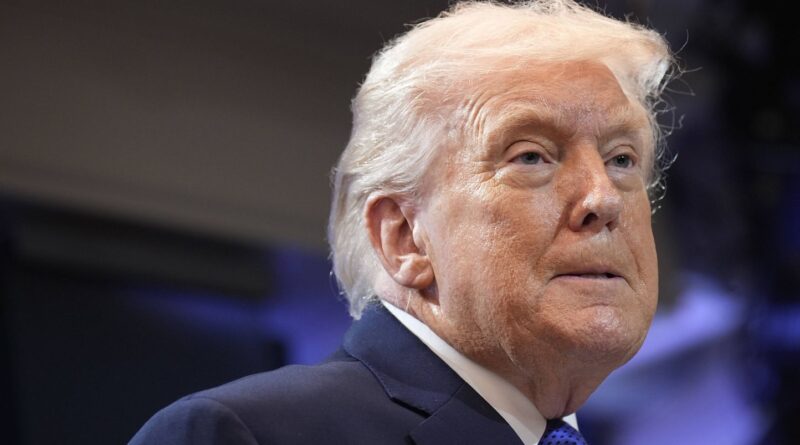 Droits de douane : Donald Trump veut augmenter ses taxes de 10 % à 15 %