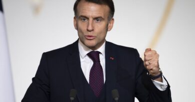 Emmanuel Macron : LFI, un parti d'extrême gauche aux expressions antisémites.