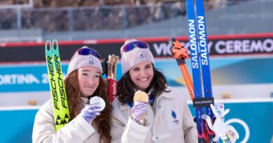 EN DIRECT JO d’hiver 2026 - Biathlon : retour des Avengeuses françaises, Simon et Jeanmonnot, pour le sprint.
