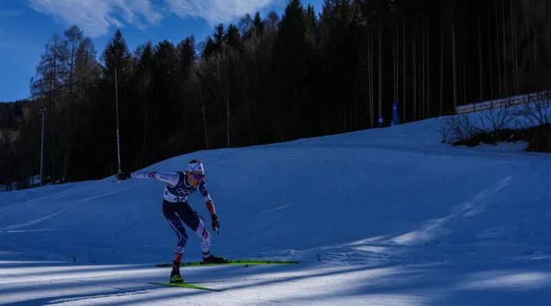 EN DIRECT JO d'hiver 2026 : Mathis Desloges et les Bleues du biathlon visent la médaille.