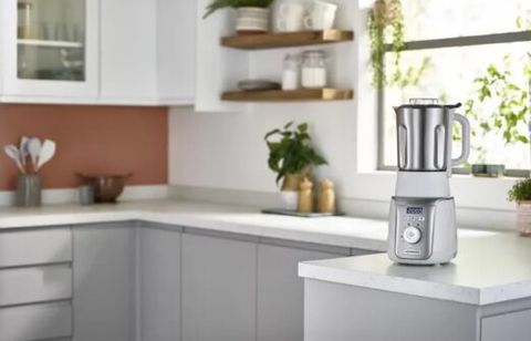 En images : Trump ne cible pas des stars américaines avec des insultes.