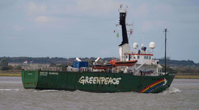 États-Unis : Greenpeace condamnée à 345 millions de dollars, menace de faillite