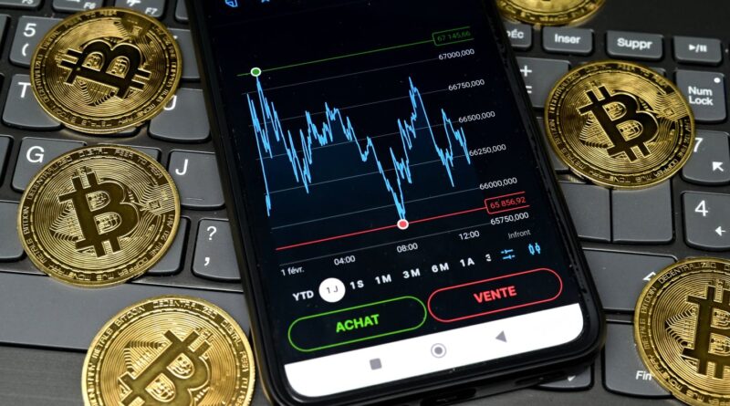 Etats-Unis : Une plateforme crypto suspend dépôts et retraits après chute bitcoin