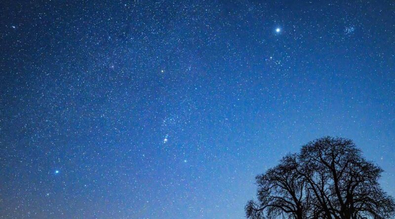 Étoiles : pourquoi ne brillent-elles pas plus en hiver ?