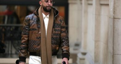 "Face à Naps, la plaignante témoigne : 'Je ne me suis jamais sentie aussi anéantie'."