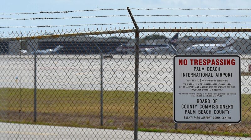 Floride : L'aéroport de Palm Beach ne sera pas renommé Trump.