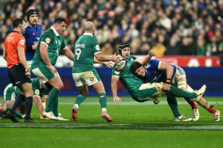 Les Français ont défendu l'acier tout en concédant un minimum de pénalités, comme ici Oscar Jegou.