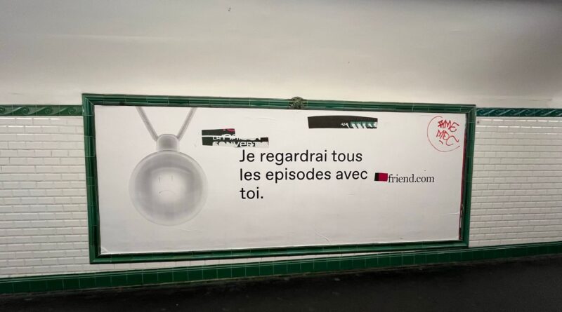 Friend.com : un collier d'intelligence artificielle pour une écoute permanente.