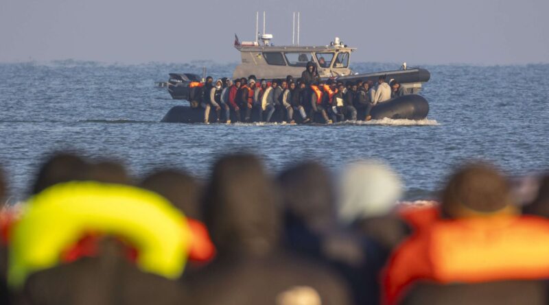 Grèce : 14 migrants ne survivent pas à la collision avec les gardes-côtes