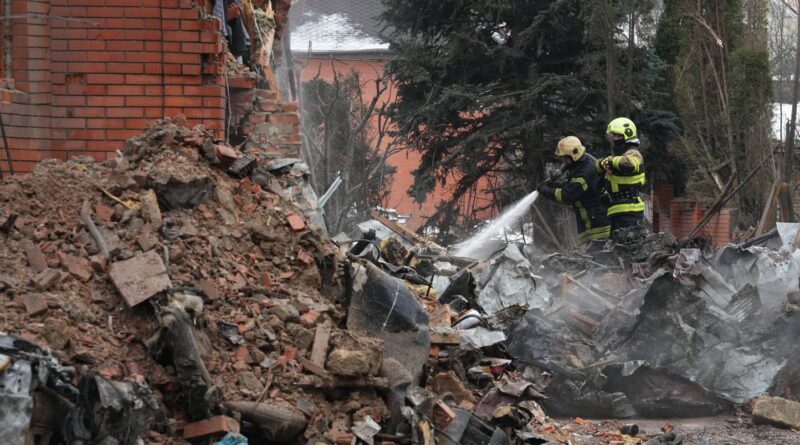 Guerre en Ukraine : bombardements à Kiev avant le quatrième anniversaire de l'invasion russe