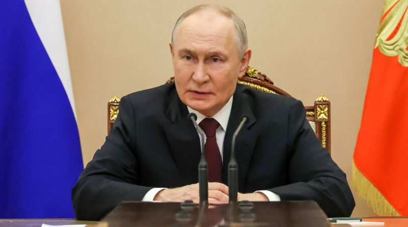 Guerre en Ukraine : Paris critique le bilan de Poutine quatre ans après.