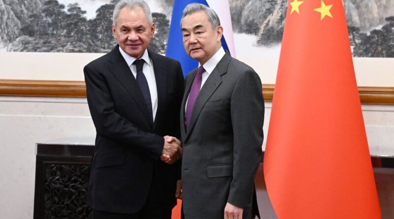 Guerre en Ukraine : Relations Chine-Russie se renforcent en direct.