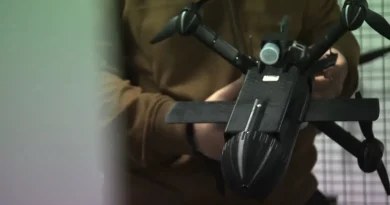 Guerre en Ukraine : Ukrainiens fabriquent des drones en cachette