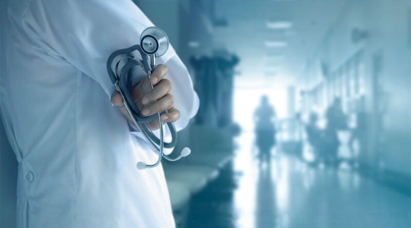 Hôpitaux publics : loi pour réduire les délais d'accueil des patients critiques