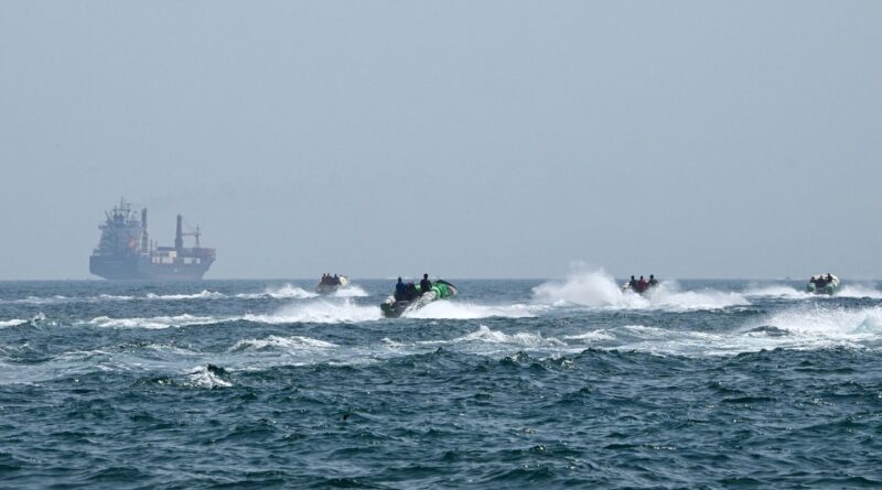 Iran : Le régime effectue des manœuvres militaires dans le détroit d'Ormuz