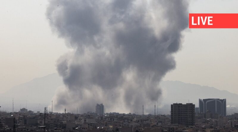 Israël et les États-Unis bombardent l'Iran : frappes à Chiraz.