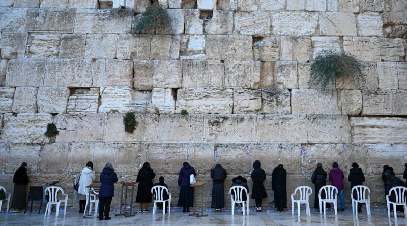 Israël : Le parlement souhaite renforcer l'autorité ultra-orthodoxe au mur des Lamentations