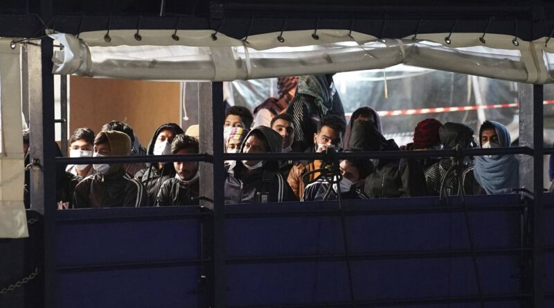 Italie : Le gouvernement ne souhaite pas assouplir les règles migratoires