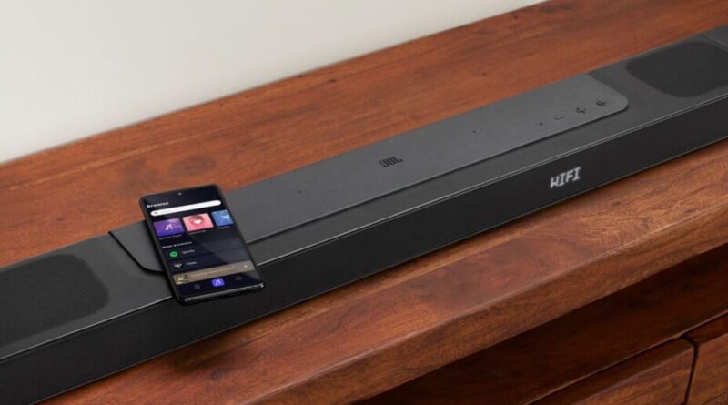 JBL Bar 800 : barre de son avec enceintes détachables, 33 % de remise