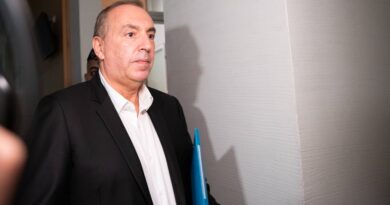 Jean-Marc Morandini se retire de CNews après sa condamnation pour corruption de mineurs.