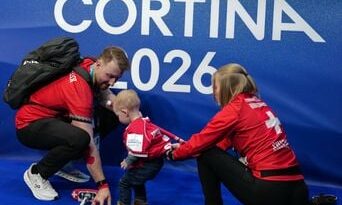 JO 2026 - Curling : « On sent qu’ils se disputent davantage »... Les couples sont-ils vraiment avantagés ?