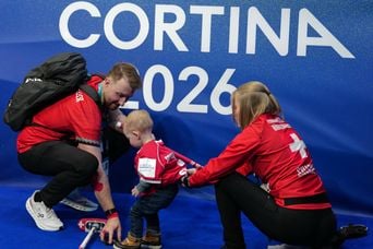 JO 2026 - Curling : « On sent qu’ils se disputent davantage »... Les couples sont-ils vraiment avantagés ?