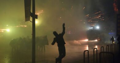 JO 2026 : « Moins d’ICE, plus de glaciers »… Manifestation anti-JO et tensions à Milan