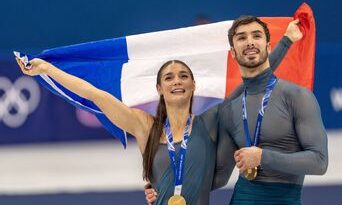 JO 2026 : Réaction de Gabriella Papadakis après l'or de Cizeron et Fournier Beaudry
