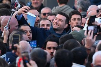 Jordan Bardella soutient Marine Le Pen et ambitionne le poste de Premier ministre.