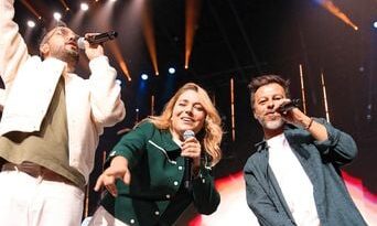 « La Ballade des Enfoirés » : hommage aux victimes de Crans Montana.