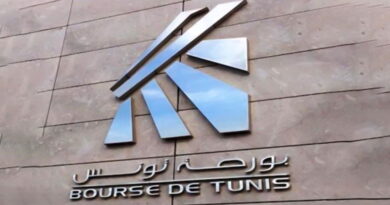 La Bourse de Tunis franchit les 15 000 points grâce à trois secteurs.
