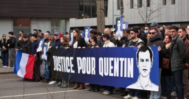 La famille de Quentin Deranque dénonce la récupération de la marche d’hommage.