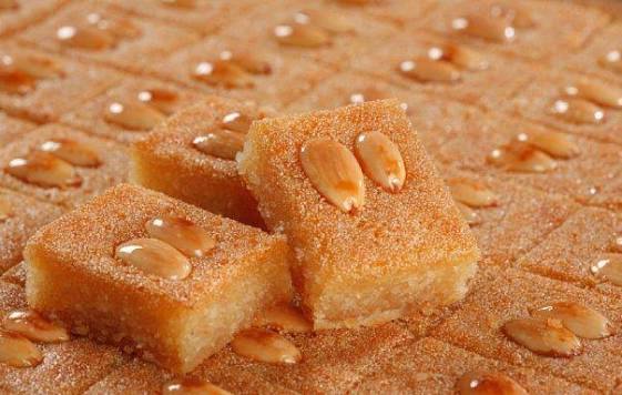 La Harissa Hloua : or blanc mêlant héritage et saveurs.