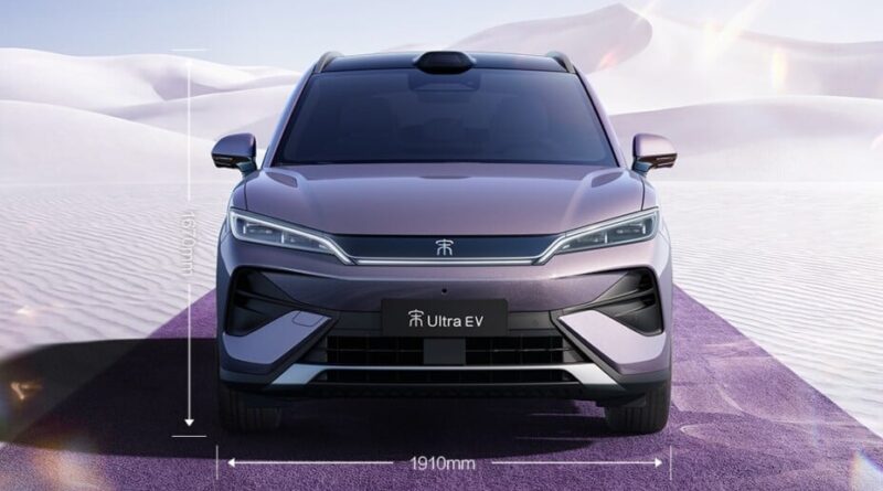 Le BYD Song Ultra, SUV électrique à prix cassé, défie Tesla Model Y.