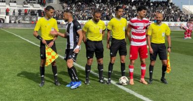 Le Club Africain réalise un nul à Sfax et conserve la tête.