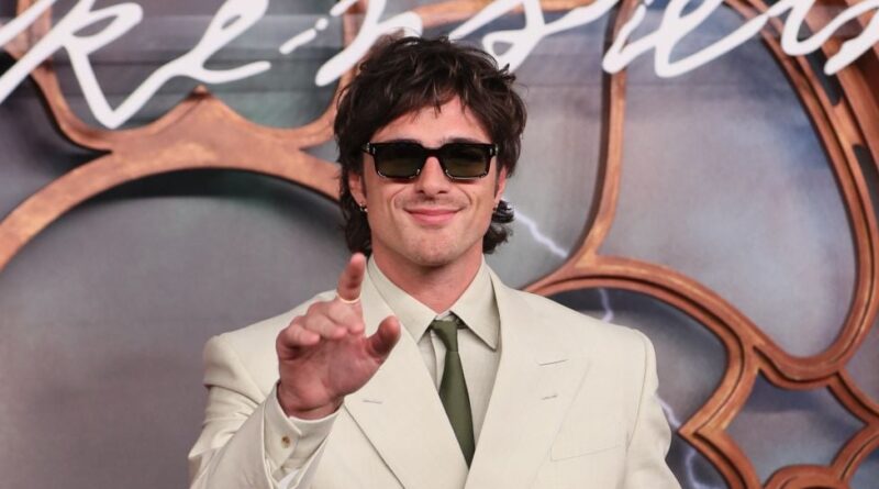 Les cicatrices de Jacob Elordi dans « Hurlevent » et leur anecdote.